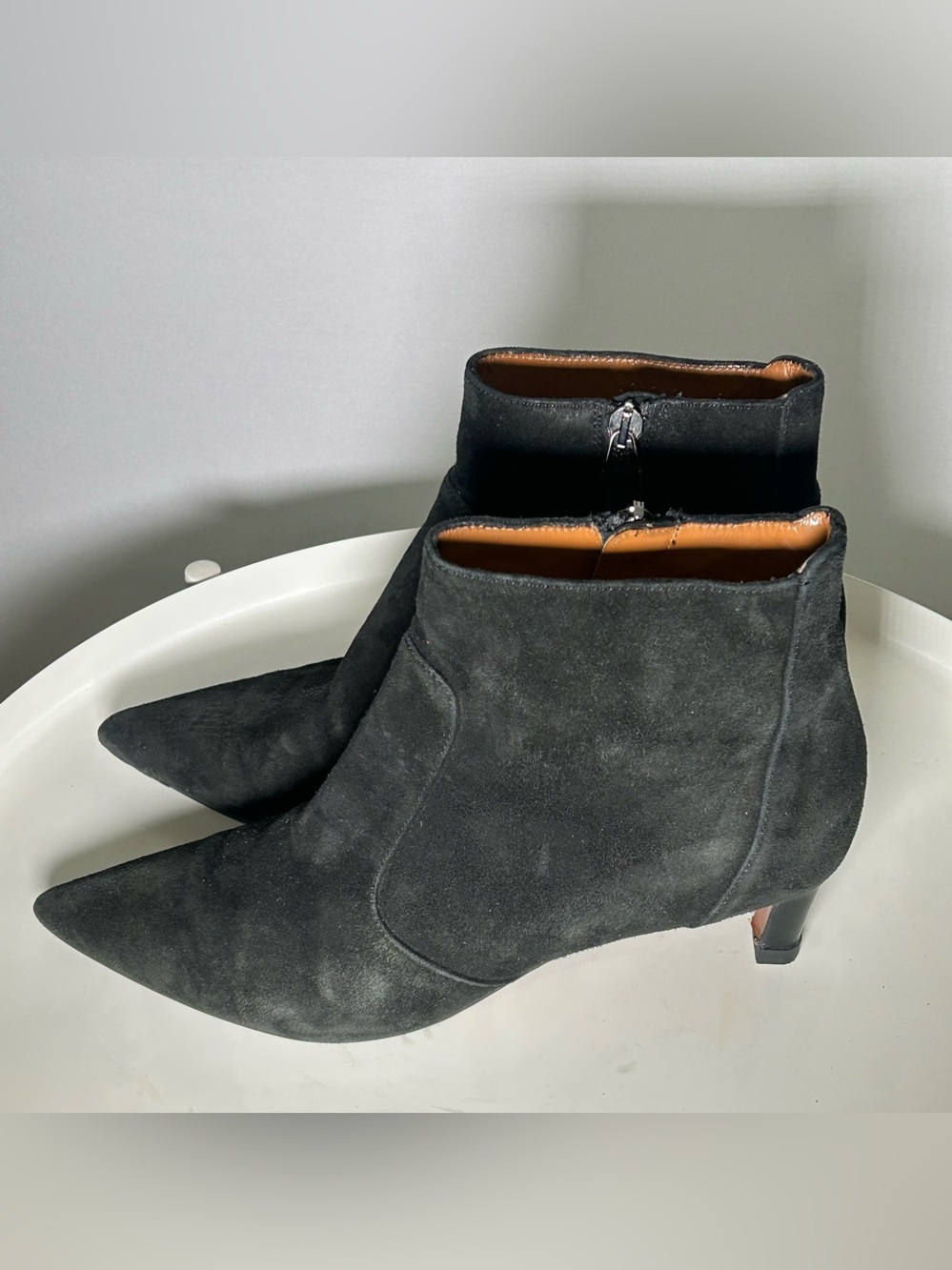 Aquatalia Black Suede Pointed Toe Ankle Boots – Size 9 – Made in Italy